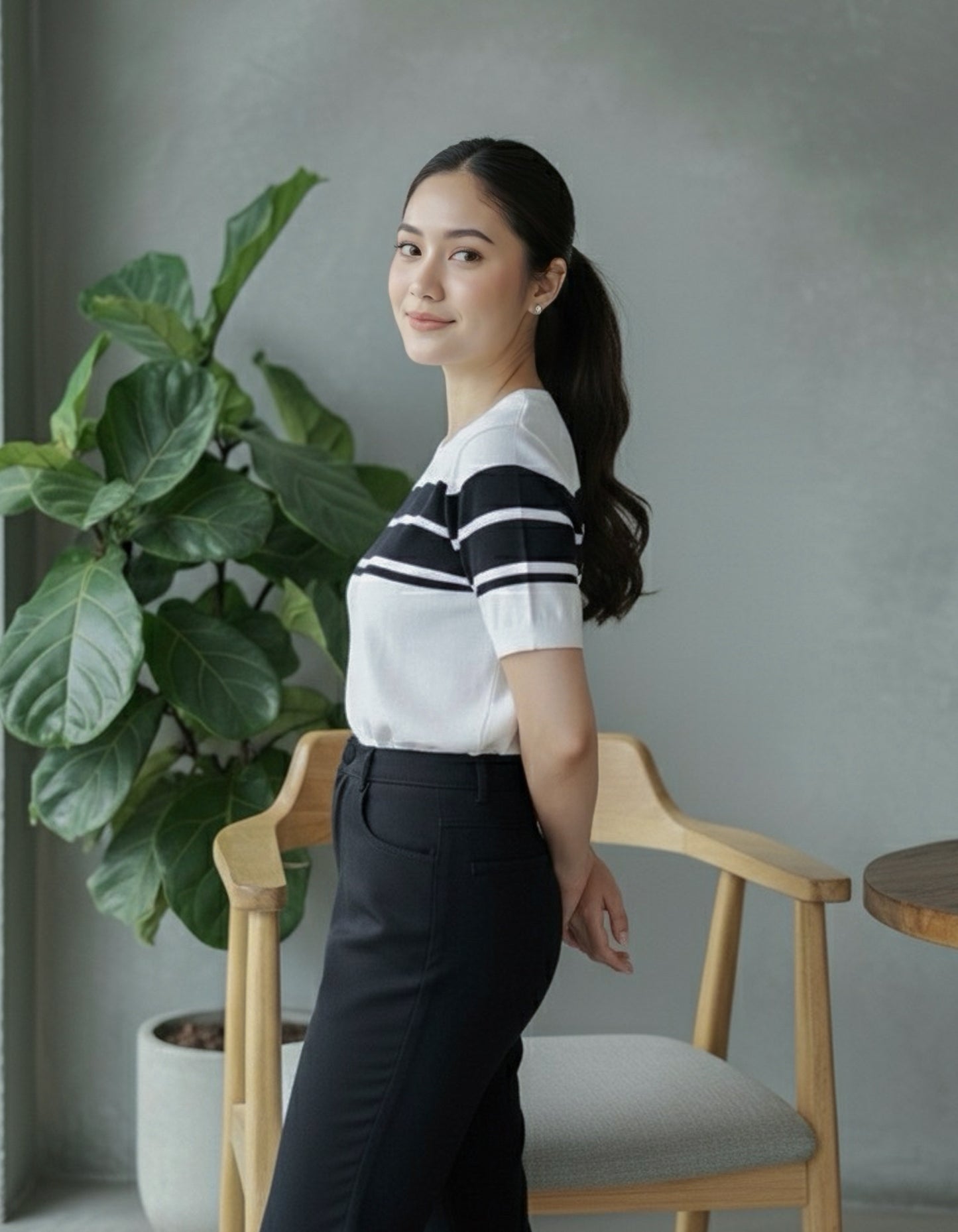 Valerie Top