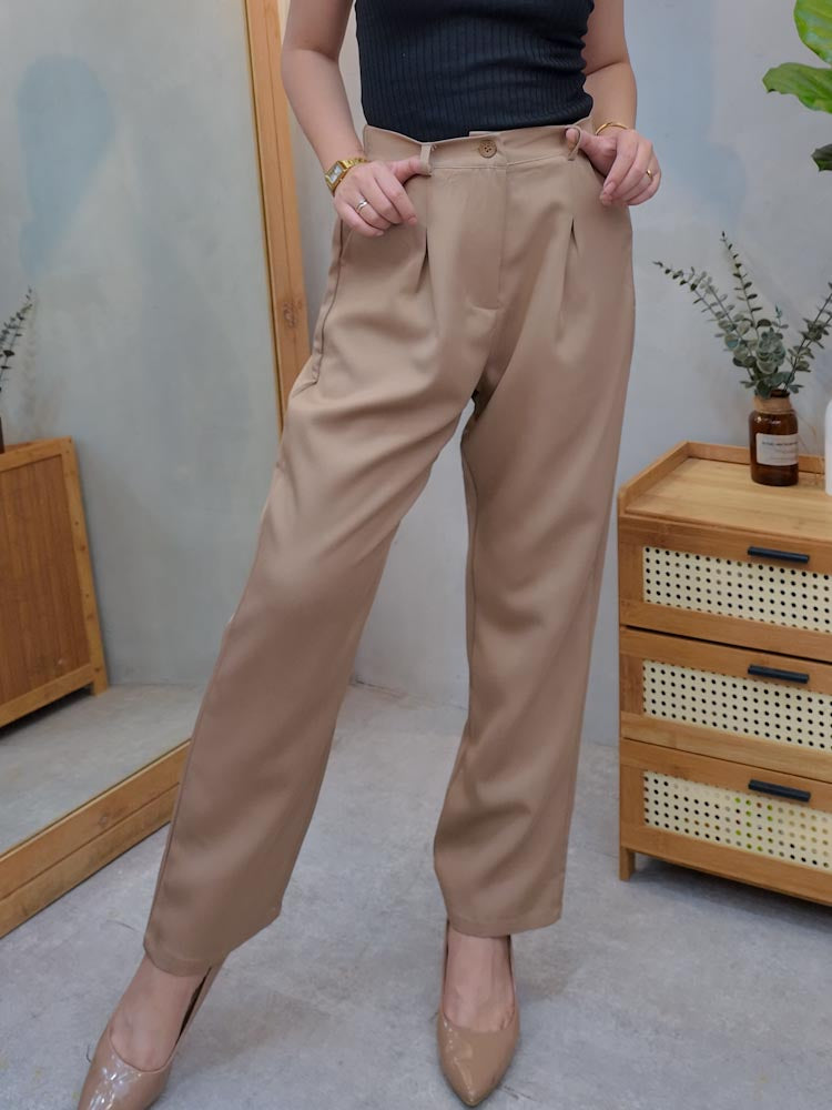 Carly Trouser