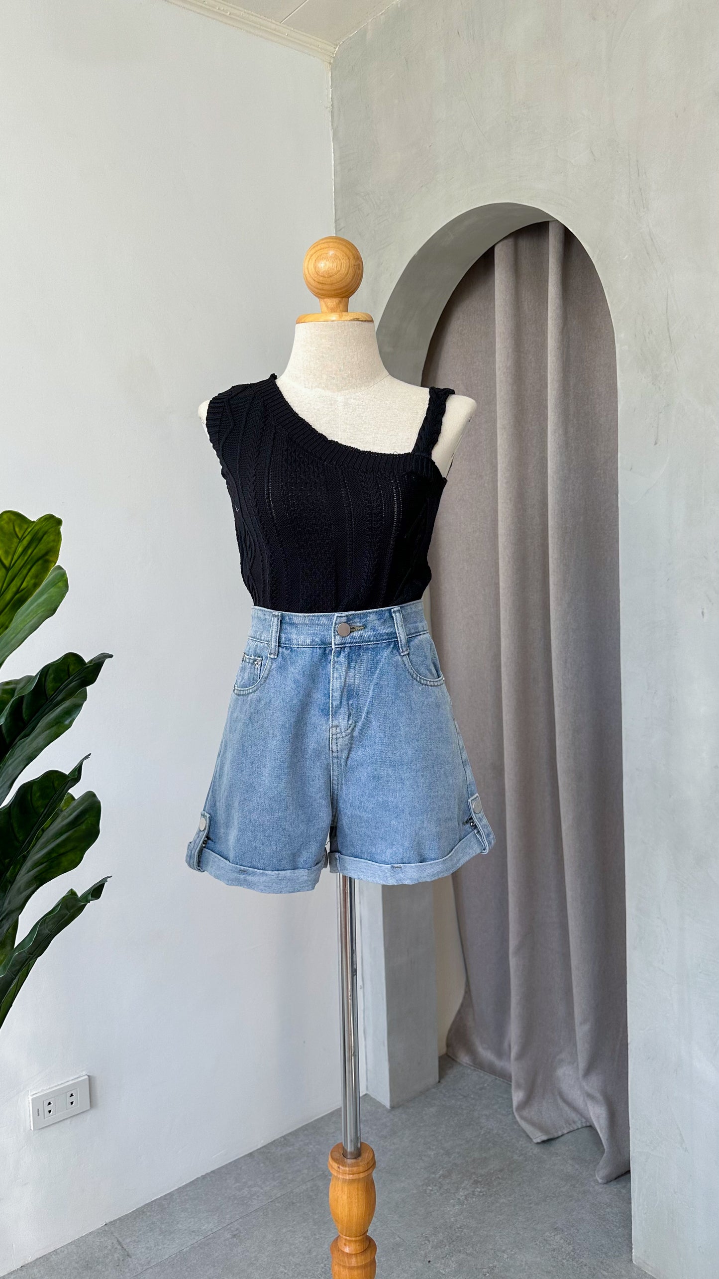 Ryza Knitted Top